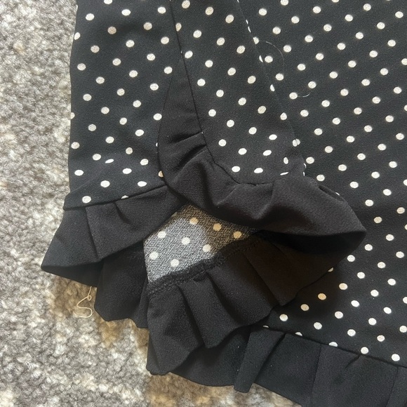 Polka Dot Black Top size S with ruffle detail (J145) - Picture 9 of 9